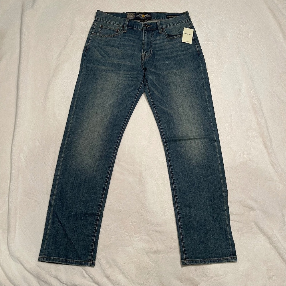 NWT - Lucky Brand Jeans 221 Original Straight Size: W33 L32